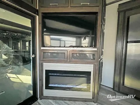 2022 Dutchmen Triton 3911 RV Photo 3