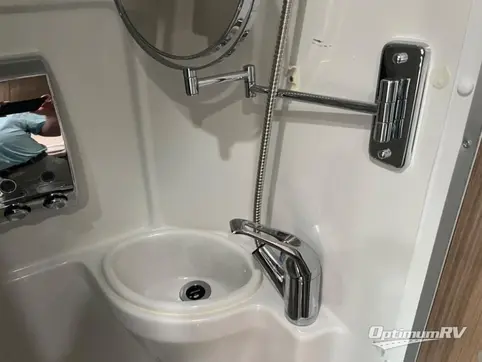 2017 Airstream Interstate Lounge EXT Lounge EXT RV Photo 4