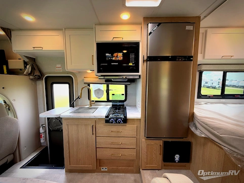 2026 Thor Chateau 21Z RV Photo 3