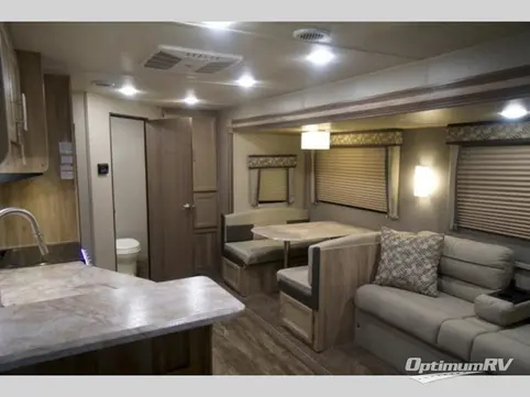 2020 Coachmen Catalina Legacy 243RBS RV Photo 3