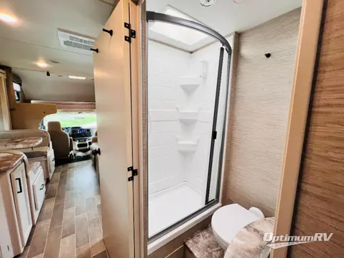 2022 Thor Chateau 28Z RV Photo 4