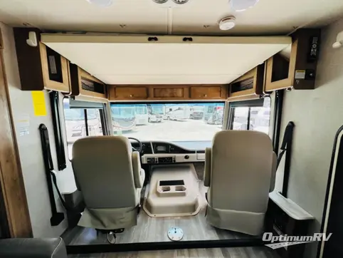 2019 Fleetwood Flair 29M RV Photo 2