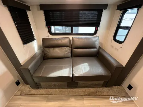 2022 Keystone Sprinter Limited 3590LFT RV Photo 3