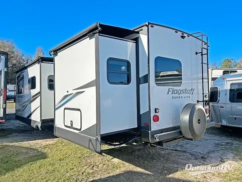 2022 Forest River Flagstaff Super Lite 26FKBS RV Photo 2