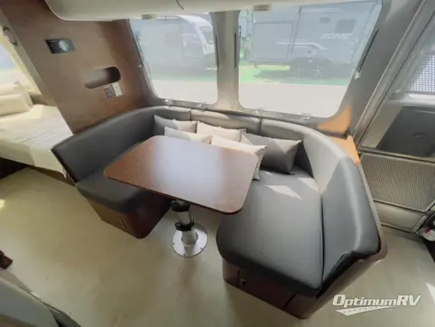 2020 Airstream Globetrotter 23FB RV Photo 4
