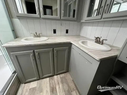 2021 Coachmen Brookstone 344FL RV Photo 4