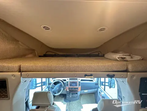 2017 Thor Synergy SD24 RV Photo 2