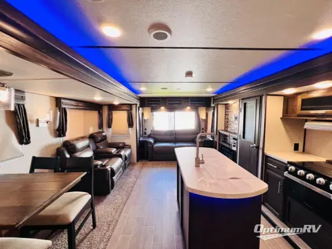 2020 Forest River Cherokee Alpha Wolf 26RL-L RV Photo 2