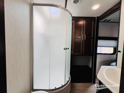 2020 Forest River Cherokee Alpha Wolf 26RL-L RV Photo 4