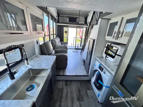 2024 Dutchmen Aspen Trail Loft 260THLOFT RV Photo 4
