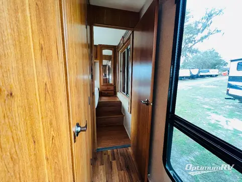 2016 Jayco Greyhawk 31DS RV Photo 3
