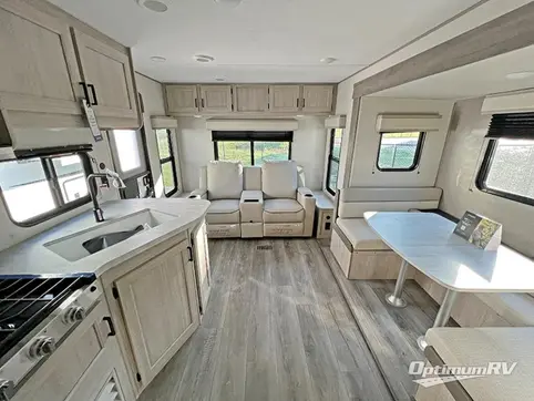 2024 Coachmen Catalina Summit Series 8 231MKS RV Photo 2
