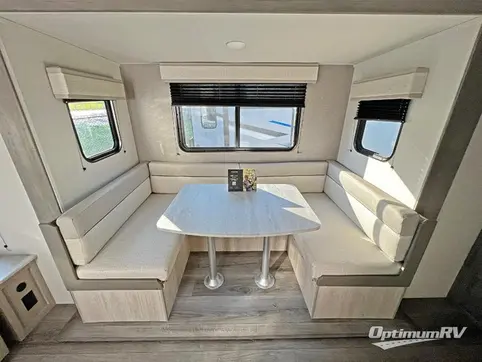 2024 Coachmen Catalina Summit Series 8 231MKS RV Photo 3