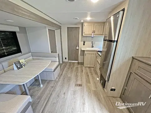 2024 Coachmen Catalina Summit Series 8 271DBS RV Photo 2