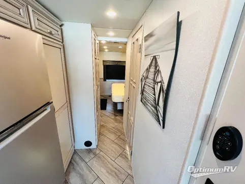 2021 Newmar Bay Star 3626 RV Photo 3