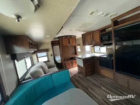 2013 Heartland Sundance 310BHK RV Photo 2