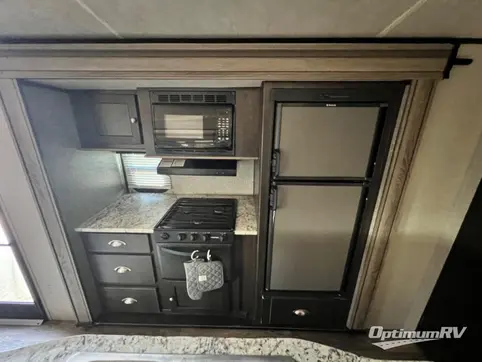 2017 Heartland Sundance XLT 292BH RV Photo 3