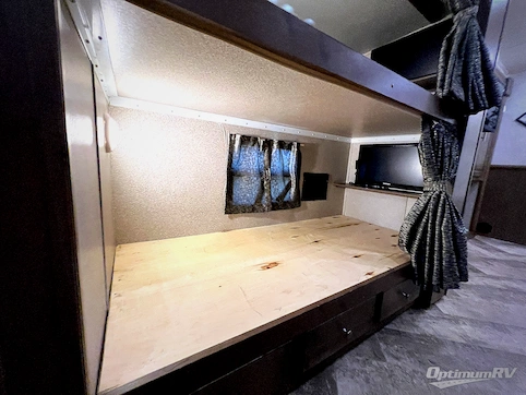 2019 Forest River Georgetown 5 Series 36B5 RV Photo 3