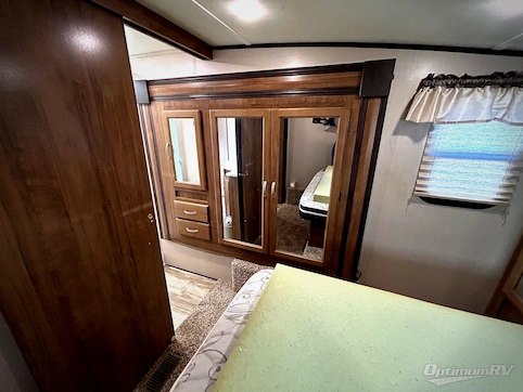 2019 Coachmen Chaparral Lite 30RLS RV Photo 3