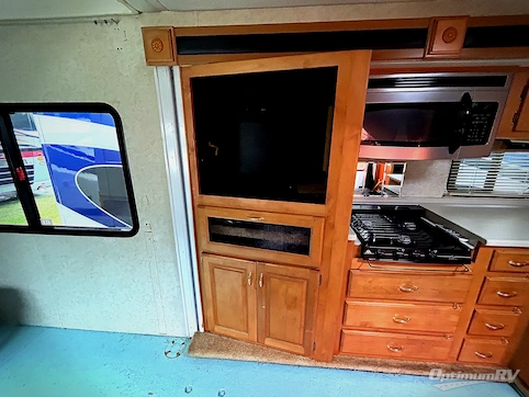 2003 Safari Trek 3011 RV Floorplan Photo