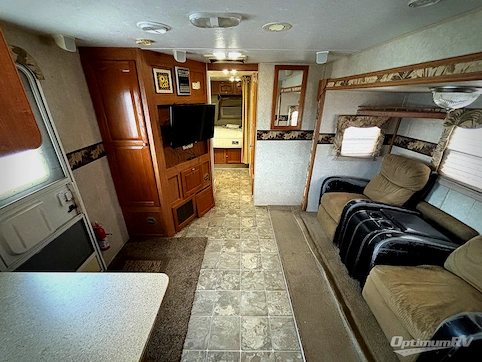 2009 Forest River Rockwood Wind Jammer 2808W RV Photo 2