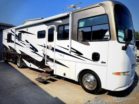 Used 2005 Tiffin Allegro Bay 38DB Featured Photo