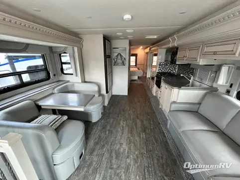 2020 Newmar Bay Star Sport 3315 RV Photo 2
