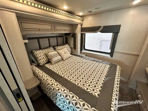 2020 Newmar Bay Star Sport 3315 RV Photo 3