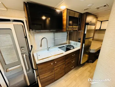 2020 Winnebago View 24V RV Photo 4