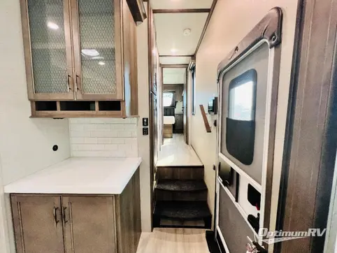2022 Grand Design Solitude S-Class 2930RL RV Photo 4