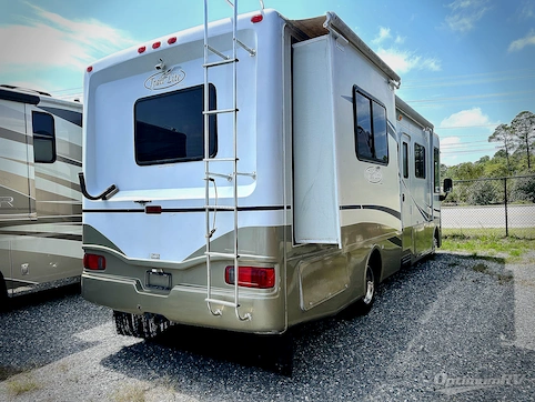 2005 R-Vision Trail Lite 28QS RV Photo 2