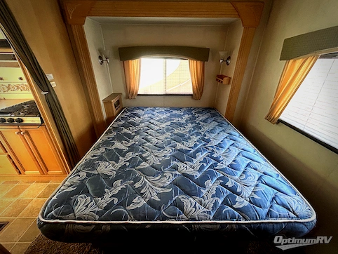 2005 R-Vision Trail Lite 28QS RV Floorplan Photo