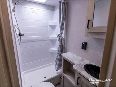 2023 East To West Della Terra 175BHLE RV Photo 3