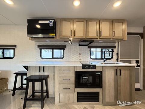 2025 Ember E-Series 21FBE RV Photo 2