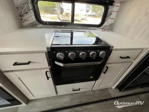2023 East To West Tandara 385MB RV Photo 4