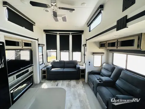 2024 Palomino Puma Destination 402LFT RV Photo 2