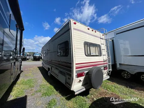 1988 Coachmen Leprechaun 230CB RV Photo 3