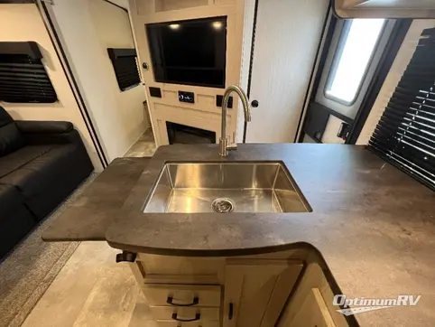 2022 Coachmen Apex Ultra-Lite 290BHS RV Photo 3