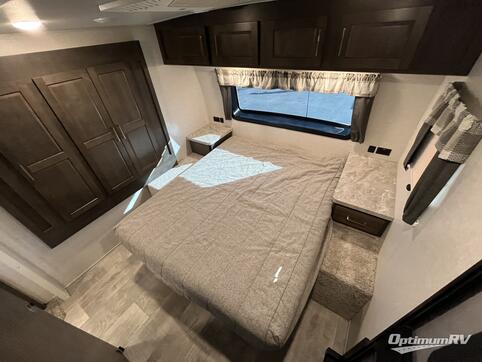 2021 Forest River Flagstaff Super Lite 27BHWS RV Photo 4