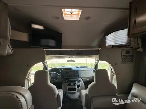 2022 Thor Chateau 31EV RV Photo 2