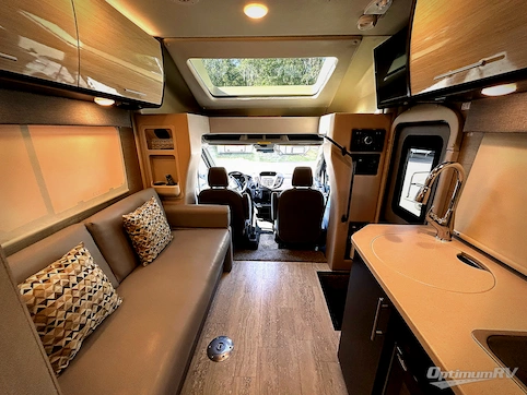 2017 Thor Compass 23TR RV Photo 2