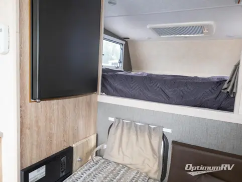 2023 Northstar Northstar Hardside Laredo SC RV Photo 3