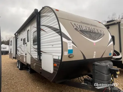 Used 2018 Forest River Wildwood 31QBTS Featured Photo