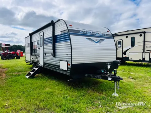 Used 2022 Prime Time Avenger 26BK Featured Photo