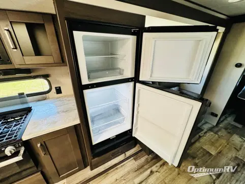 2022 Grand Design Transcend Xplor 240ML RV Photo 4