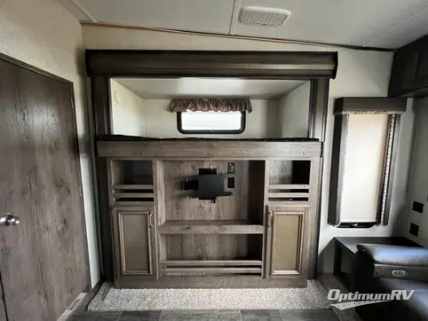 2018 Keystone Montana High Country 362RD RV Photo 3
