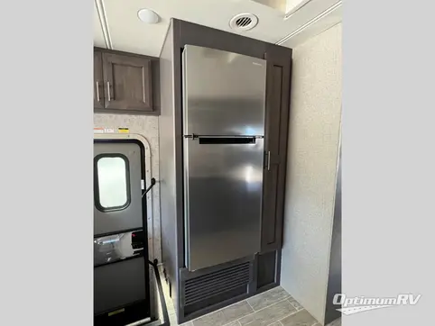 2022 Thor Miramar 34.6 RV Photo 4