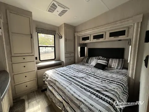 2022 Forest River Sandpiper Luxury 379FLOK RV Photo 2
