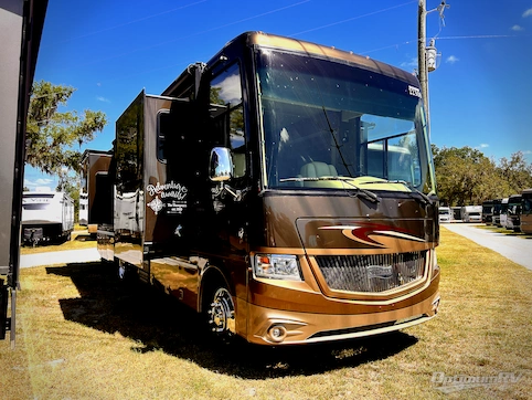 Used 2014 Newmar Canyon Star 3612 Featured Photo