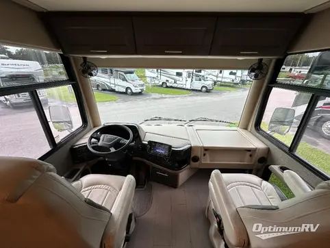 2022 Thor Palazzo 37.4 RV Photo 2